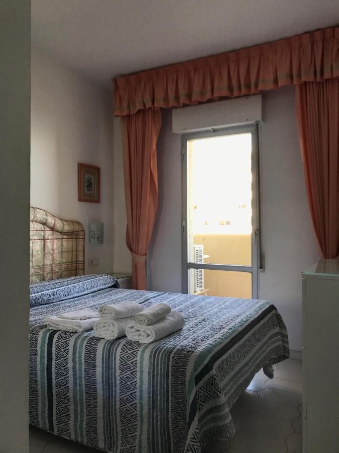 Estudios Y Apartamentos Benal Beach Benalmádena Buitenkant foto